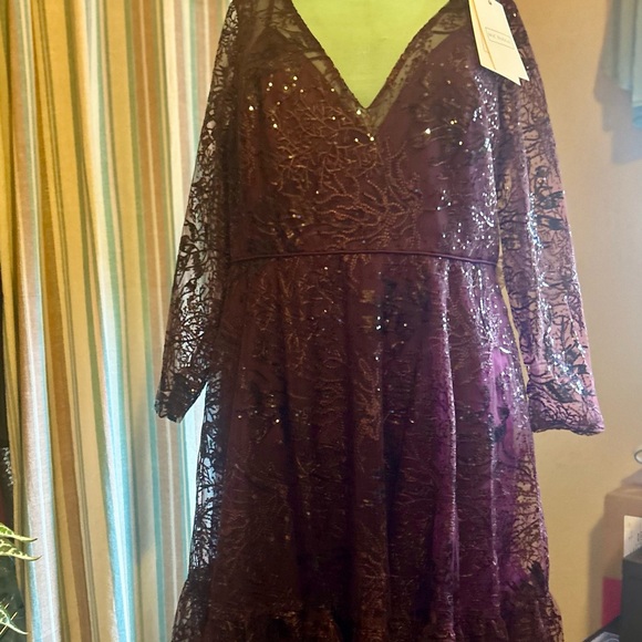 Mac Duggal Sequin Lace Dress - Picture 1 of 3
